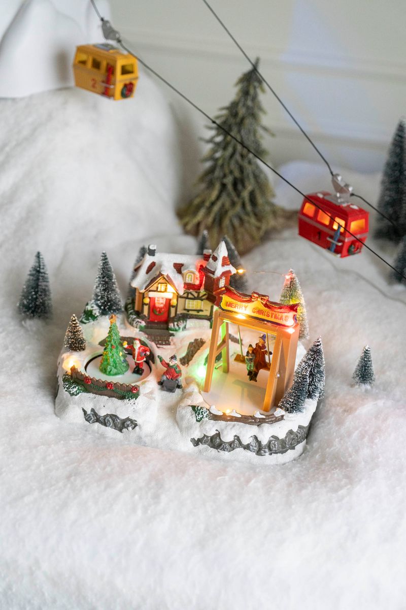 Julby - Hus och Tomte