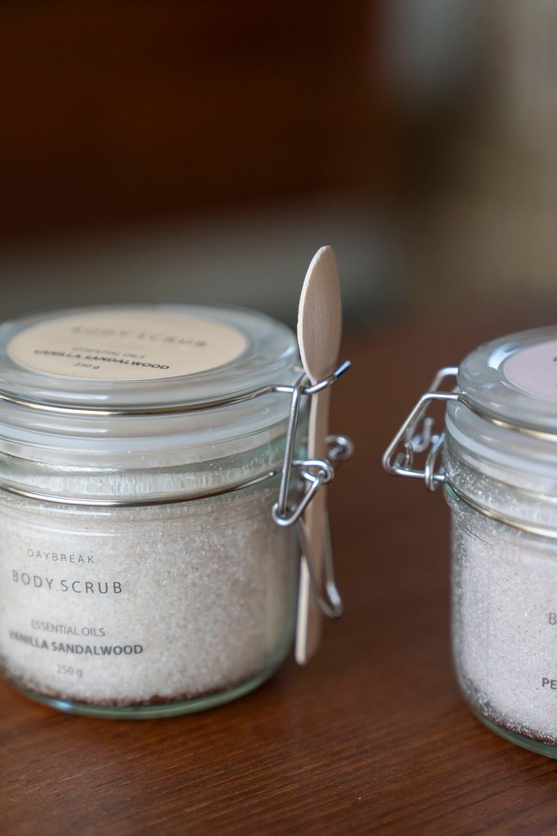 Daybreak Skrubb - Vanilla Sandalwood