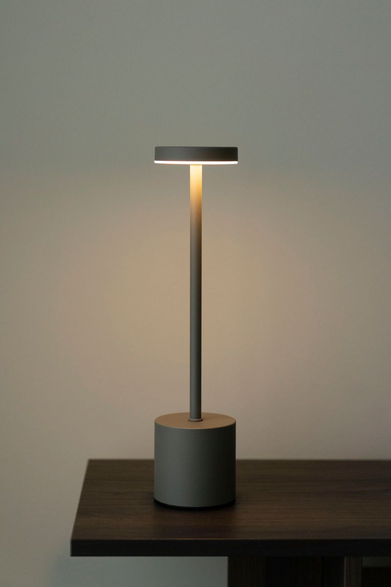 Uppladdningsbar Bordslampa 34cm Brun