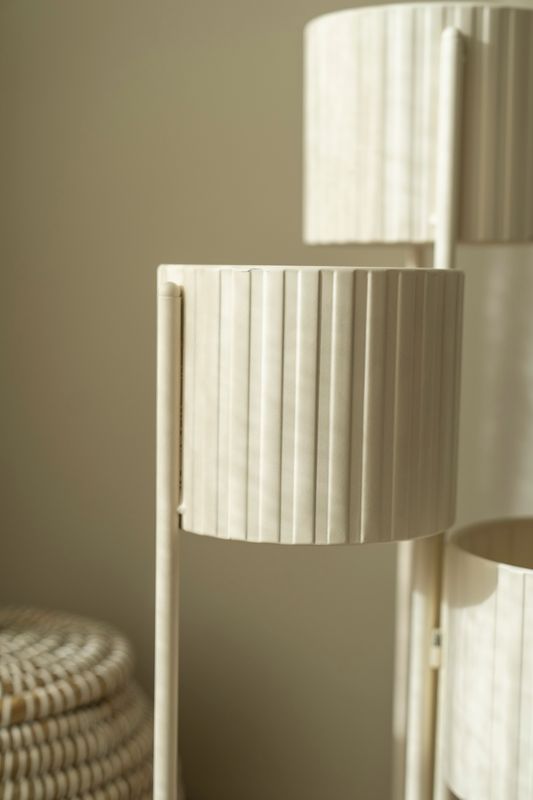 Blomsterstativ med tre nivåer Beige