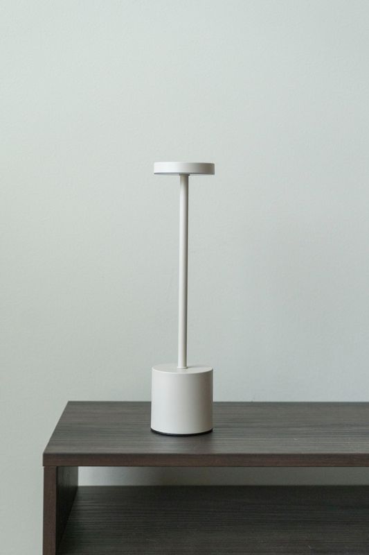 Uppladdningsbar Bordslampa 34cm Beige